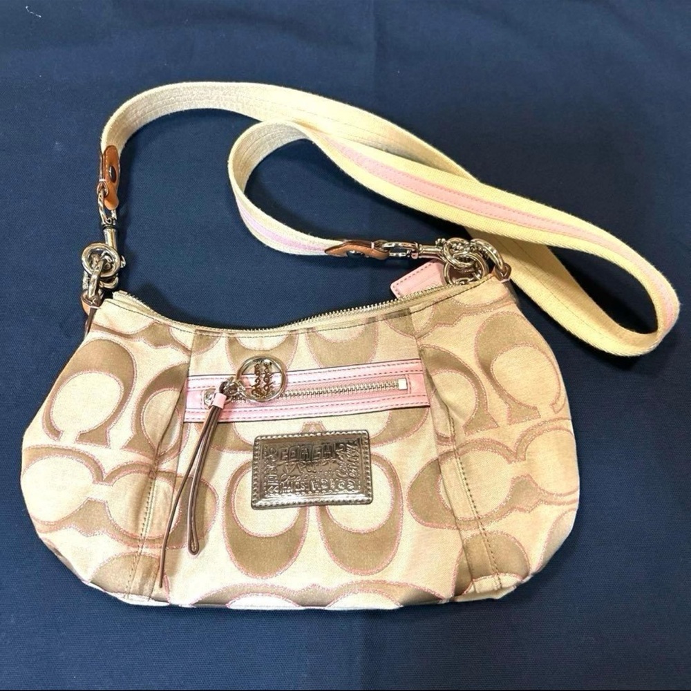 Vintage pink signature Coach Poppy